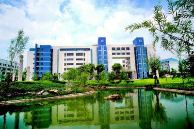 湖南长沙大学2